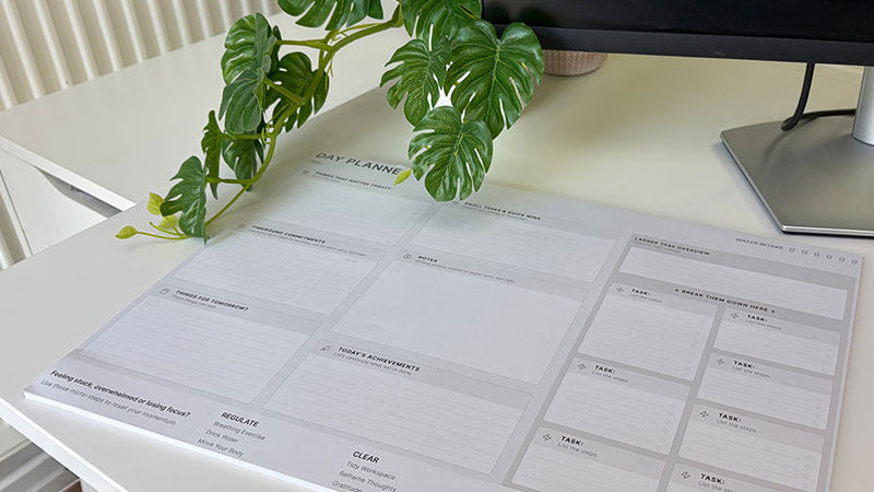 How much can a tidy desk really help?